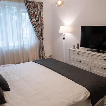 Urban Oasis Apartment Piatra Neamt Exterior photo