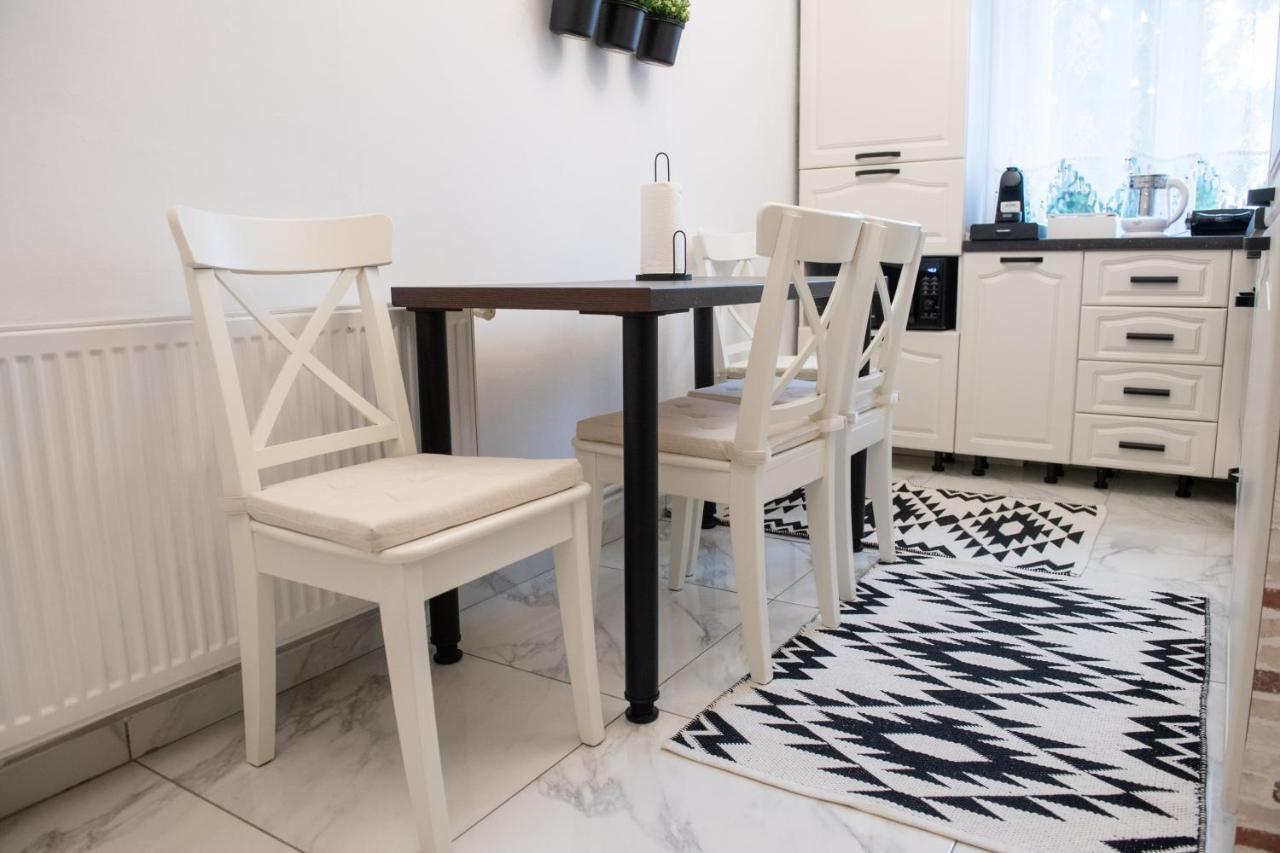 Urban Oasis Apartment Piatra Neamt Exterior photo